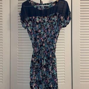 Lauren Conrad floral short sleeve dress size 6